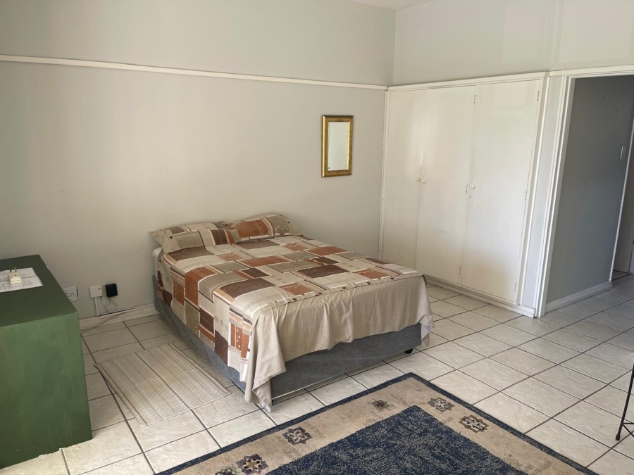 1 Bedroom Property for Sale in Summerstrand Eastern Cape